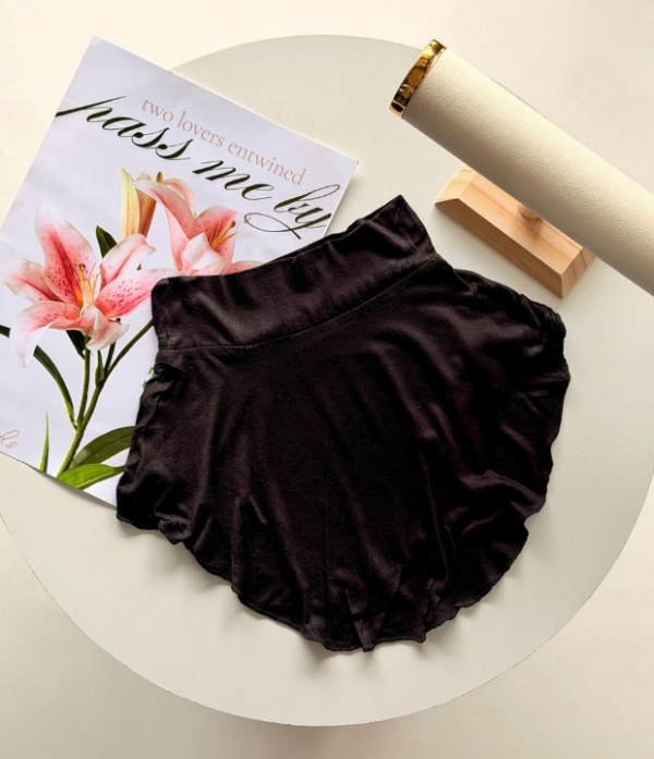 1 Imported Neck Cover- Black